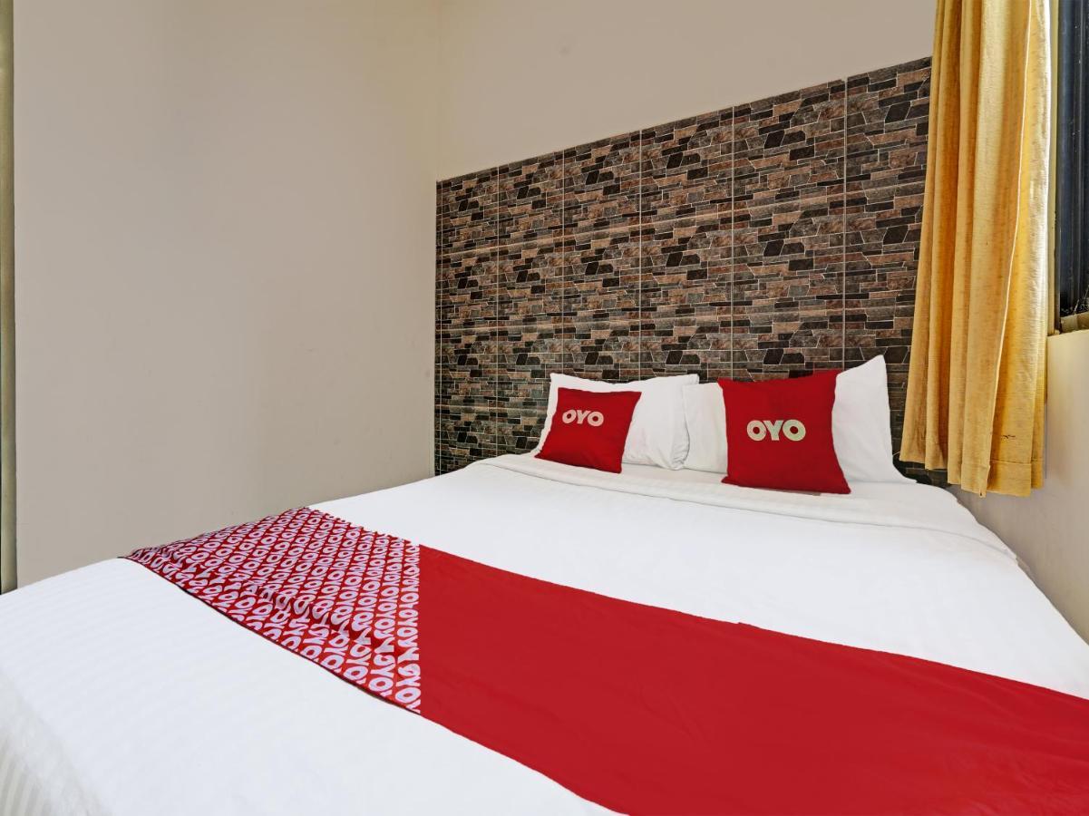בנדונג Oyo 1699 Verona Residence מראה חיצוני תמונה