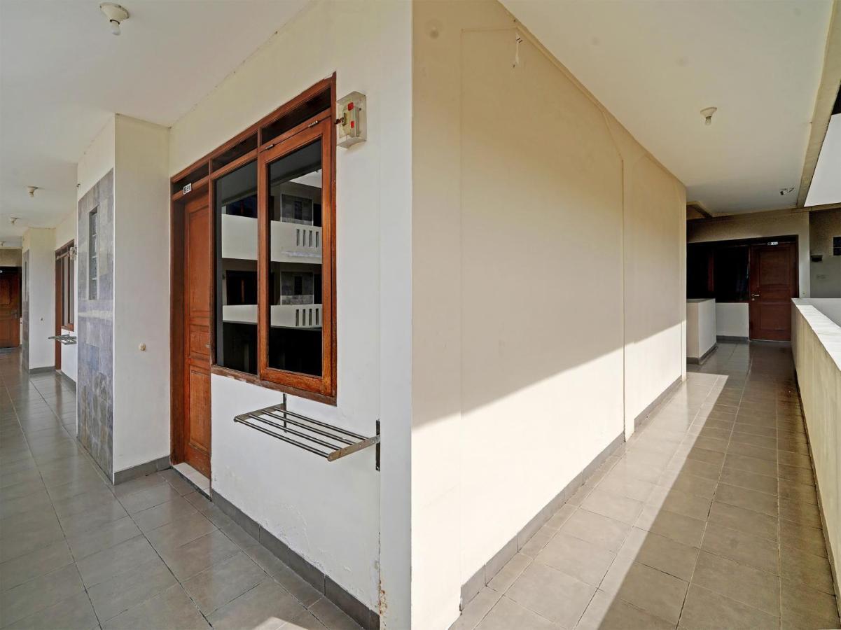 בנדונג Oyo 1699 Verona Residence מראה חיצוני תמונה