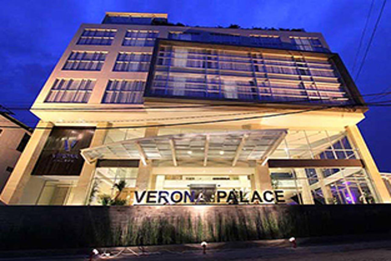 בנדונג Oyo 1699 Verona Residence מראה חיצוני תמונה