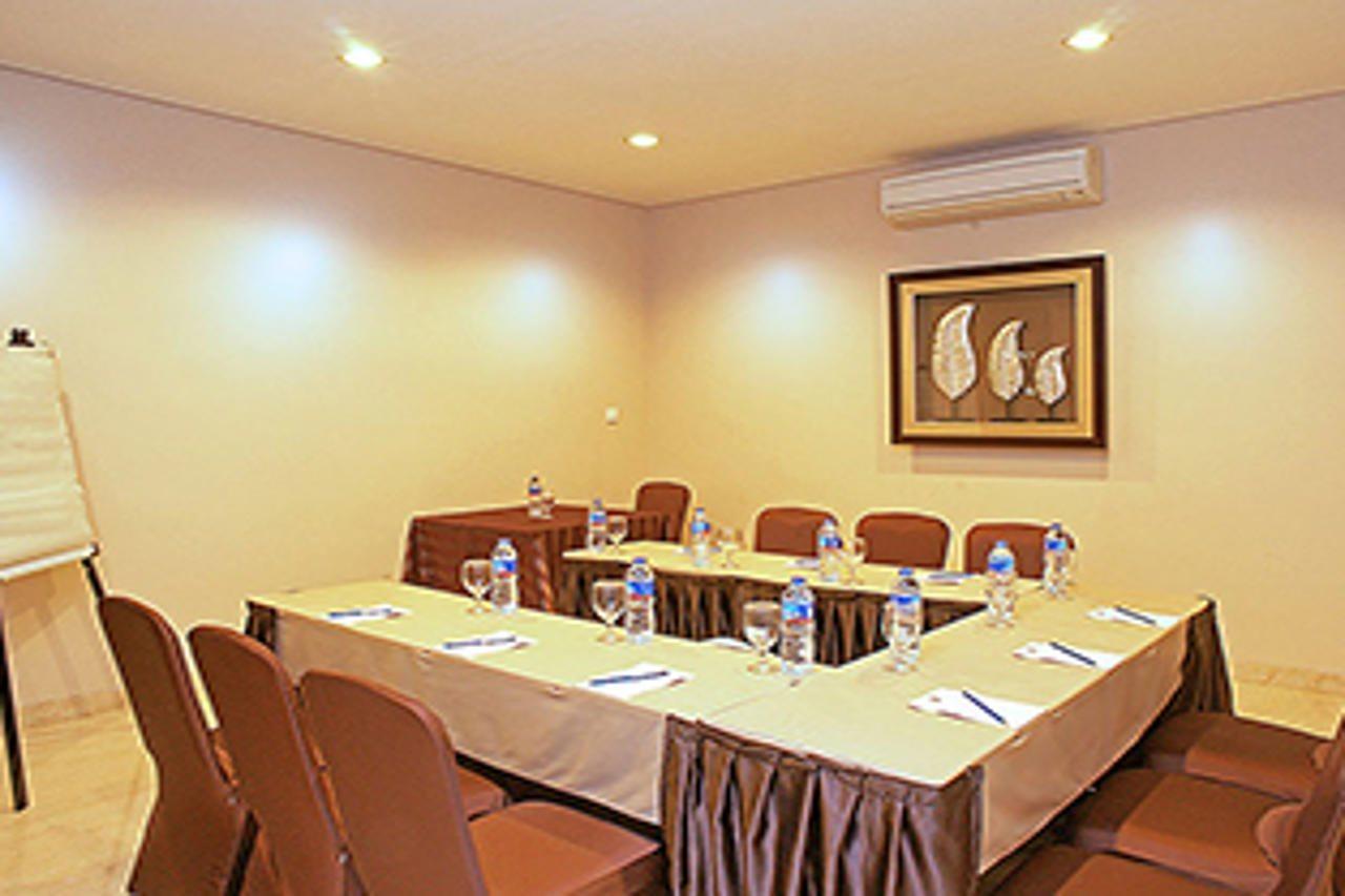בנדונג Oyo 1699 Verona Residence מראה חיצוני תמונה